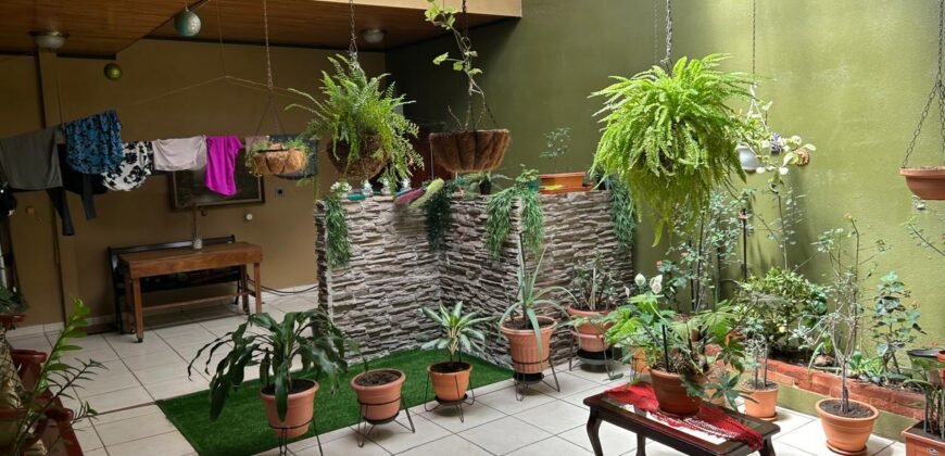 Se Vende Hermosa Casa en Alajuela, Residencial Baviera.