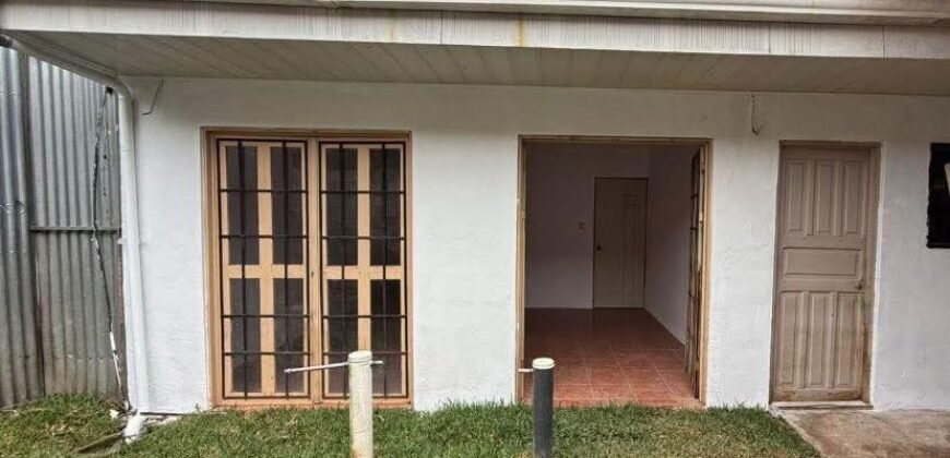 Se vende Casa En Esquipulas en Palmares de Alajuela.
