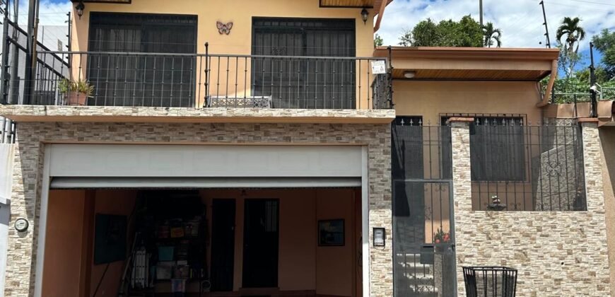 Se Vende Hermosa Casa en Alajuela, Residencial Baviera.