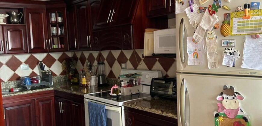 Se Vende Hermosa Casa en Alajuela, Residencial Baviera.