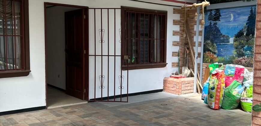 Se Vende Linda Casa en Alajuela Residencial Sol Casa