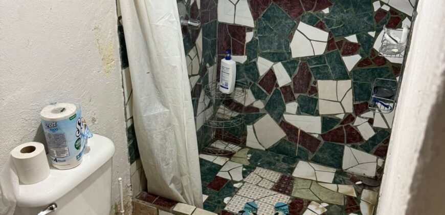 Se Vende Casa Con Apartamentos En  Urbanización Baviera, Alajuela Centro