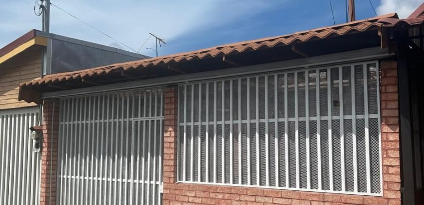 Se Vende Linda Casa en Alajuela Residencial Sol Casa