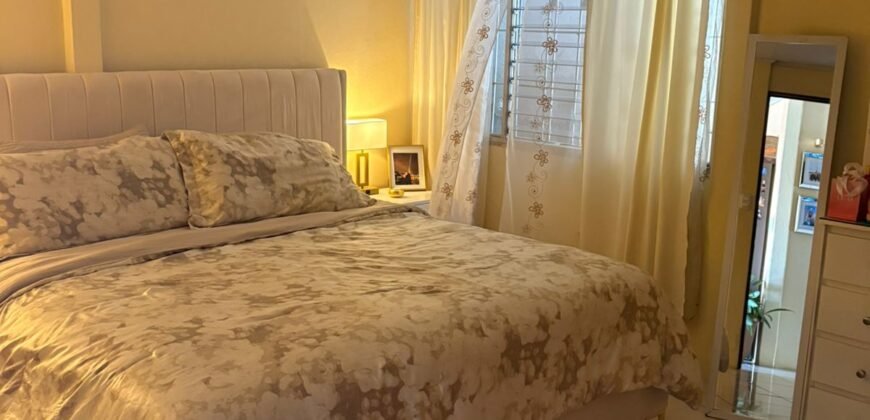 Se Vende Linda Casa Barrio Jesús, Santa Bárbara de Heredia.