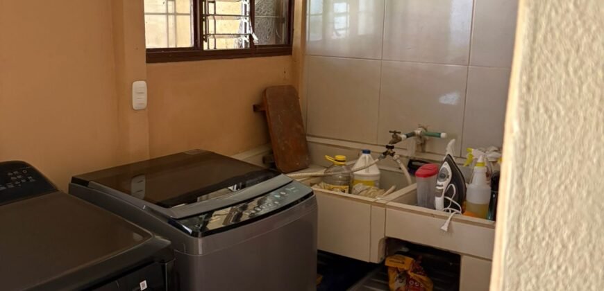 Se Vende Linda Casa Barrio Jesús, Santa Bárbara de Heredia.