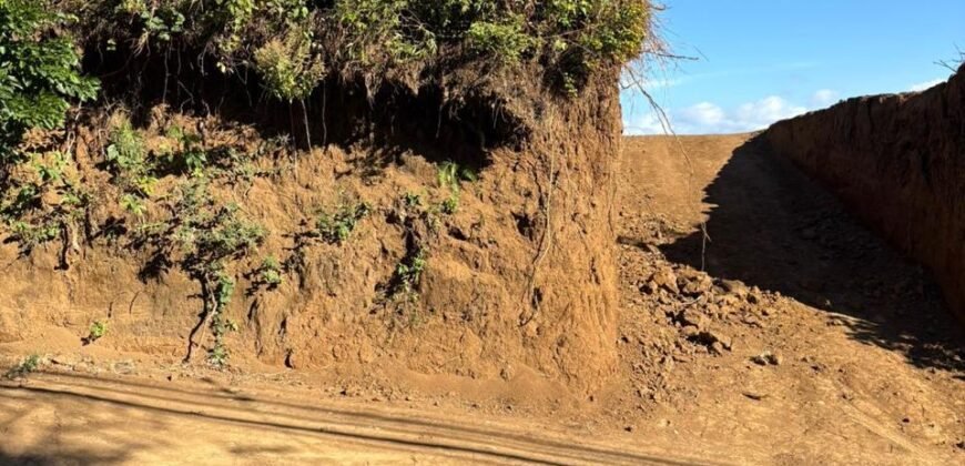 Se Vende último Lote Barrio Jesús, Sta Bárbara Heredia.