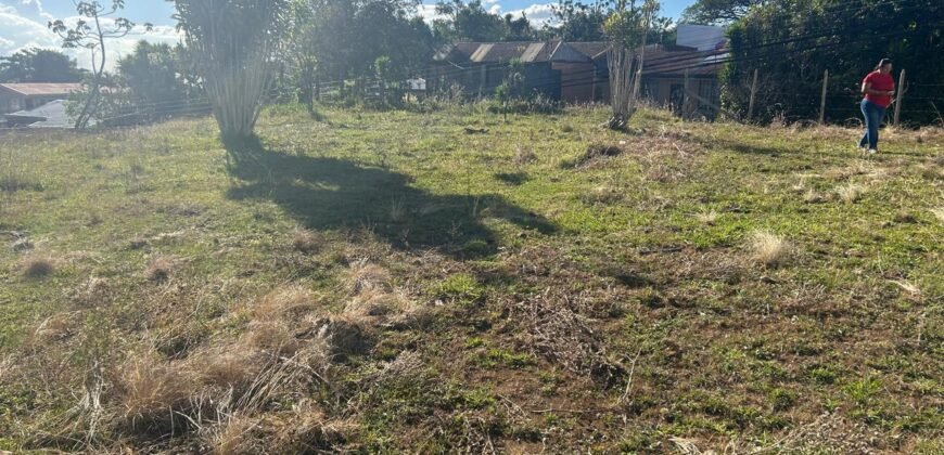 Se Vende último Lote Barrio Jesús, Sta Bárbara Heredia.