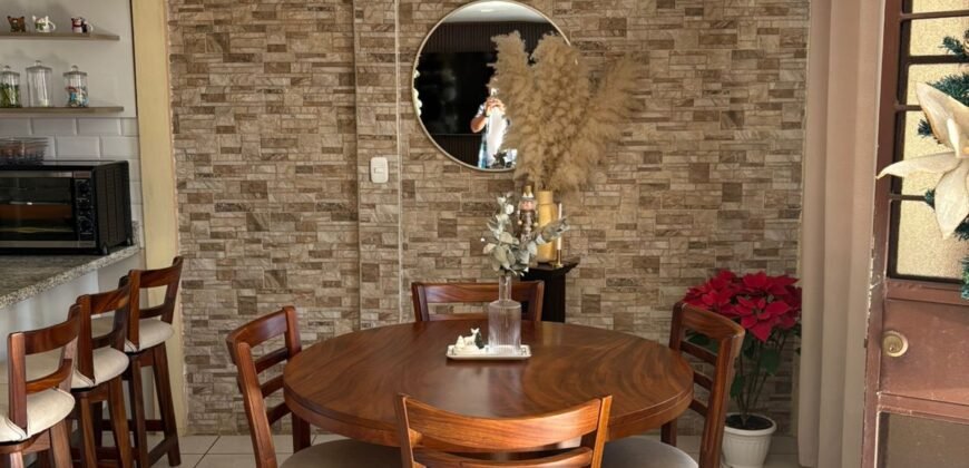 Se Vende Linda Casa Barrio Jesús, Santa Bárbara de Heredia.