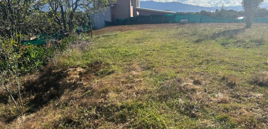 Se Vende último Lote Barrio Jesús, Sta Bárbara Heredia.