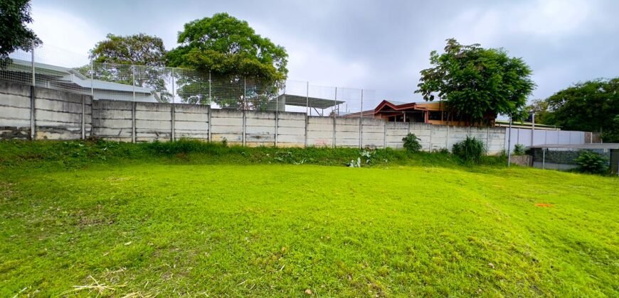 Se Vende Lote en Condominio La Guacima, Alajuela