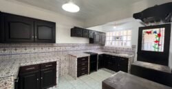 Se Vende Linda Casa en Pueblo Nuevo de Alajuela.