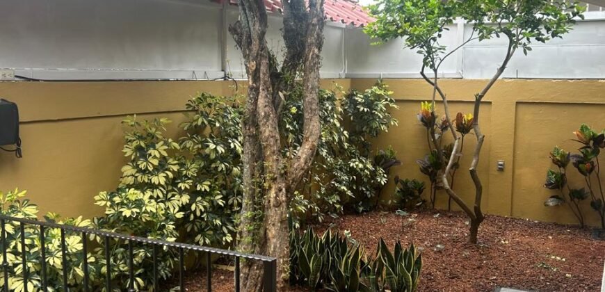 Se Vende Linda Casa en Pueblo Nuevo de Alajuela.