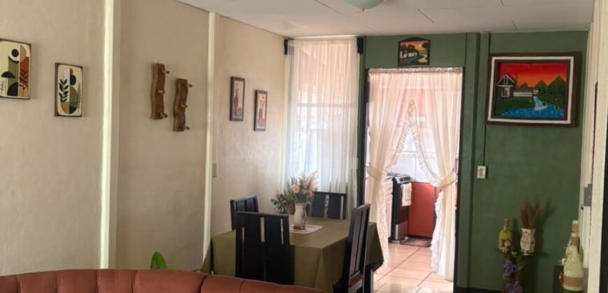 Se Vende casa en Sabana Redonda, Alajuela.