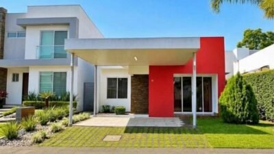 Se Vende moderna Casa en Condominio Estancia Turrucares de Alajuela.